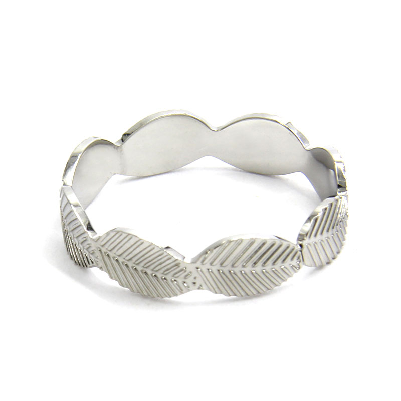 Anillo-hoja-plateado-1