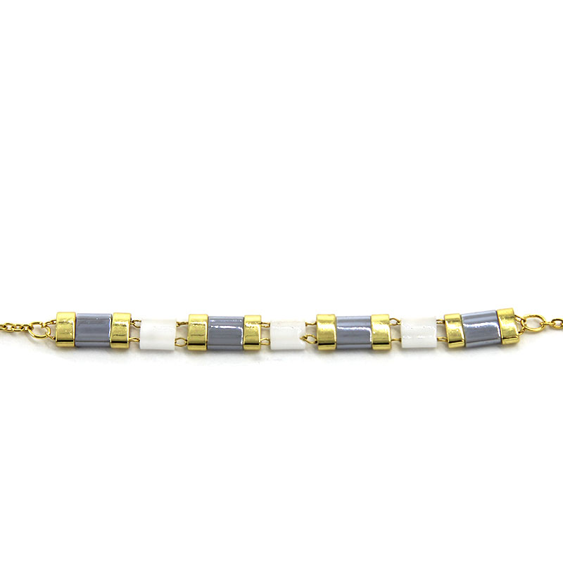Pulsera-dorada-con-blanco-y-gris-3