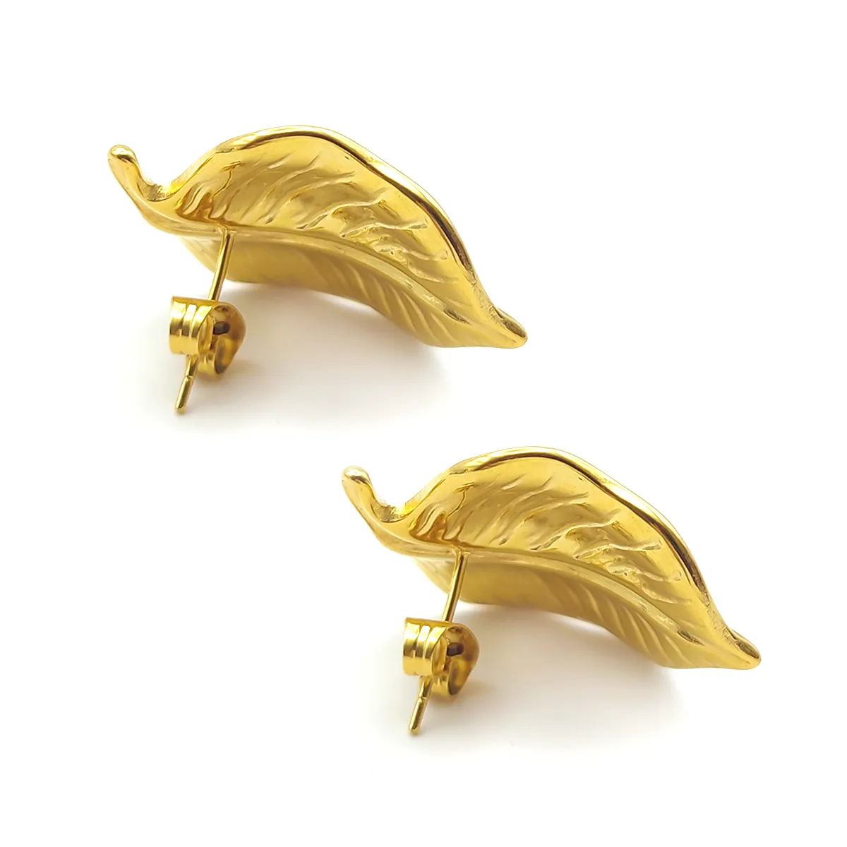 Aretes Acero Dorado Diseño Hoja Texturizada Naturaleza (1)