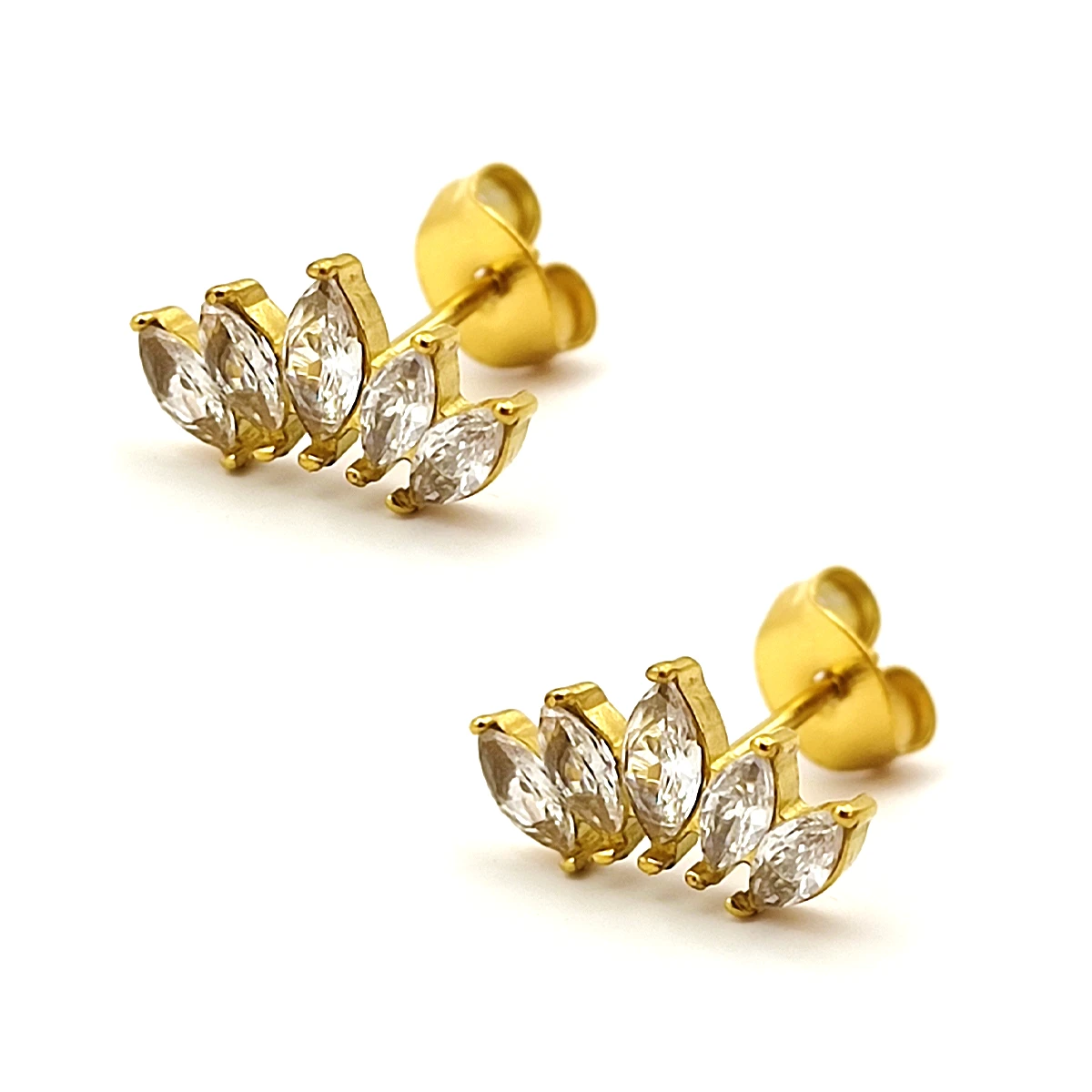 Aretes Acero Dorado Broquel Cristales Marquesa Claro