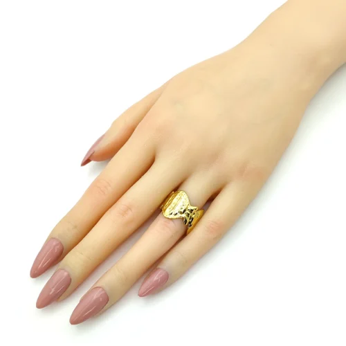Anillo-Acero-Dorado-Ancho-Estriado-Martillado-Ajustable-4.webp