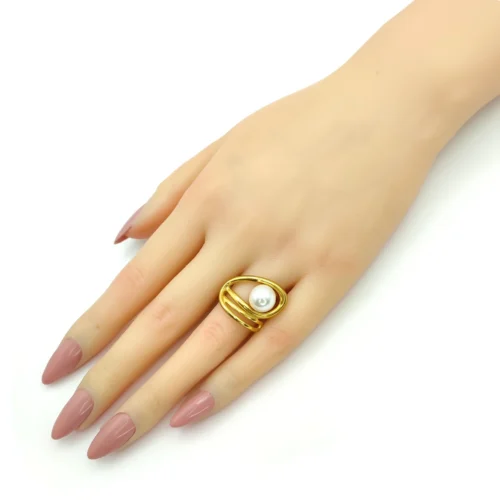 Anillo-Acero-Dorado-Irregular-Espiral-Perla-Ajustable-1.webp
