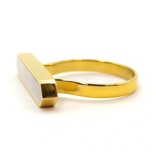 Anillo-Acero-Dorado-Madre-Perla-Largo-Horizontal-2.webp