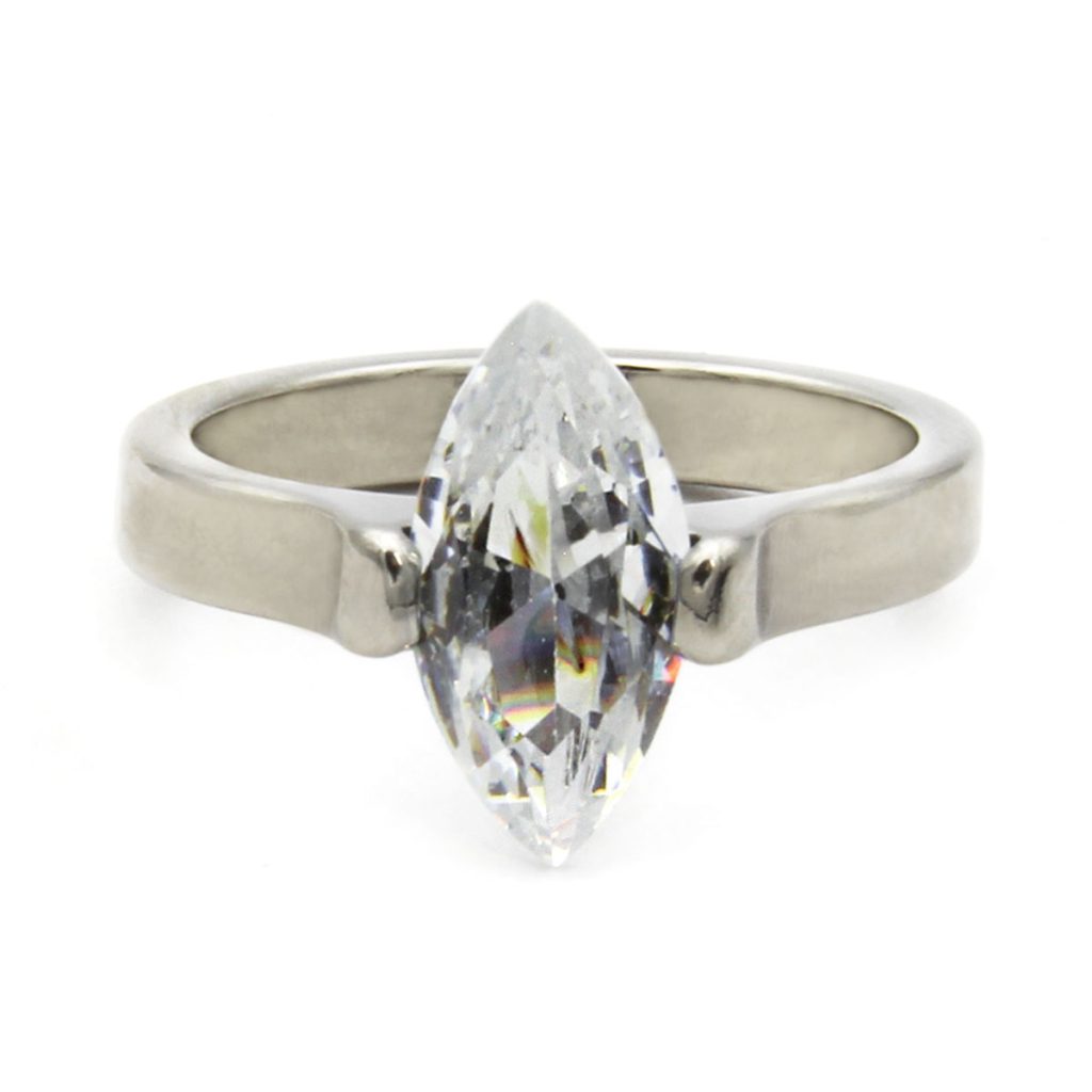 Anillo Acero Plateado Cocktail Zirconia Clara Rombo