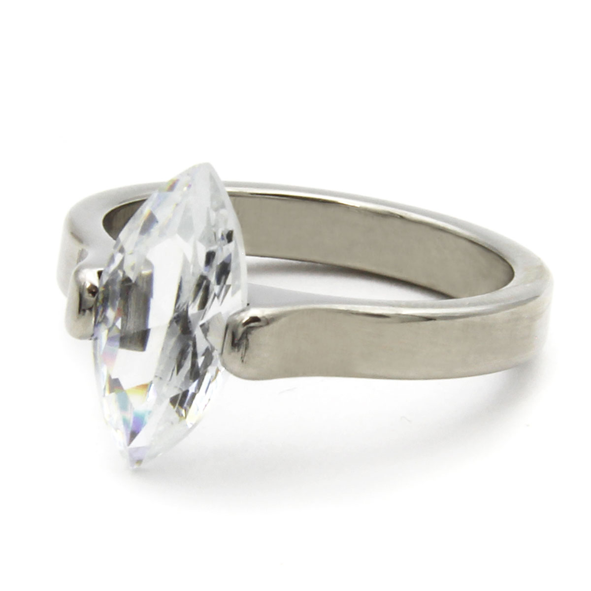 Anillo Acero Plateado Cocktail Zirconia Clara Rombo 2