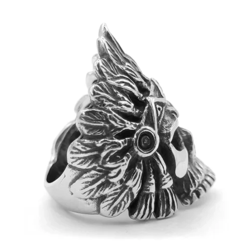 Anillo-Acero-Plateado-Craneo-Calavero-Penacho-Plumas-2.webp