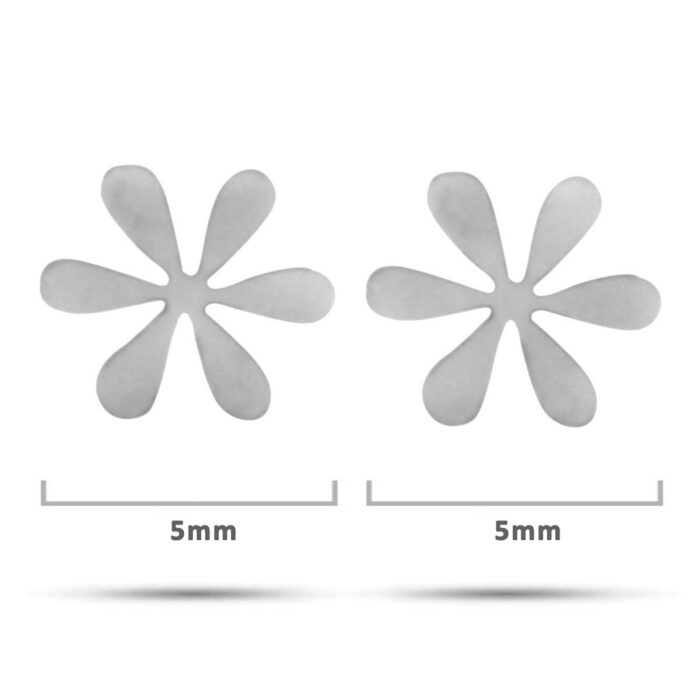 Arete-Tipo-Broquel-Acero-Plateado-Mini-Flor-Lisa-Sencilla.jpg