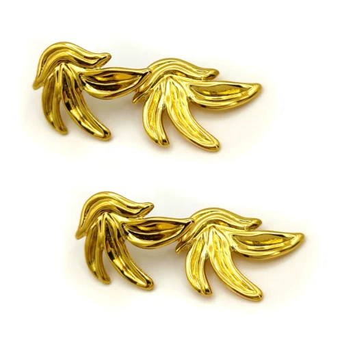 Aretes-Acero-Dorado-Largos-Hojas-Texturizadas-Elegantes-3.webp