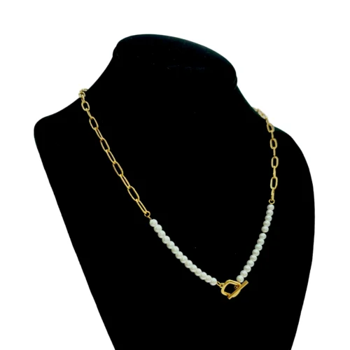 Collar-Acero-Dorado-Perlas-Eslabon-Largo-Broche-Barra-3.webp