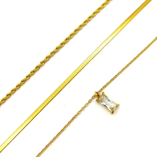 Collar-Acero-Dorado-Triple-Planchada-Zirconia-Rectangular-2.webp
