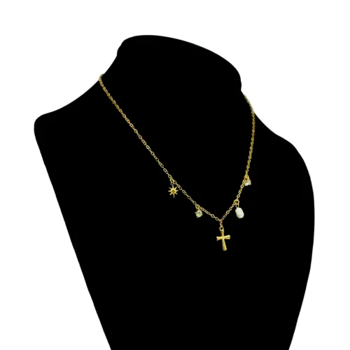 Collar-Acero-Inox-Dorado-Cruz-Latina-Perla-de-Rio-Cristales-1.webp