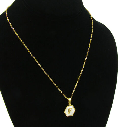 Collar-Acero-Inox-Dorado-Hexagonal-Letra-F-Madre-Perla-3.jpg