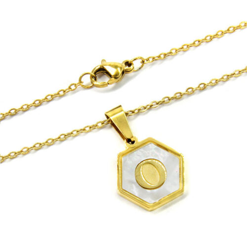 Collar-Acero-Inox-Dorado-Hexagonal-Letra-O-Madre-Perla-2.jpg