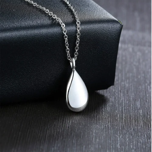 Collar-Acero-Inoxidable-Urna-Gota-Lisa-Para-Grabado-3.webp