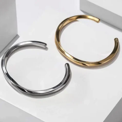 Pulsera-Acero-Brazalete-Torcido-Liso-Pulido-Elegante-2.webp