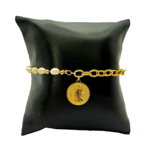 Pulsera-Acero-Dorado-San-Benito-Eslabon-Oval-Perlas-2.webp