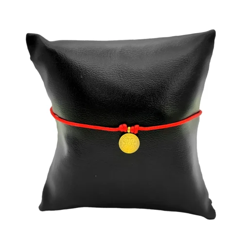 Pulsera-Acero-Inox-Mini-Medalla-San-Benito-Hilo-Rojo-7.webp
