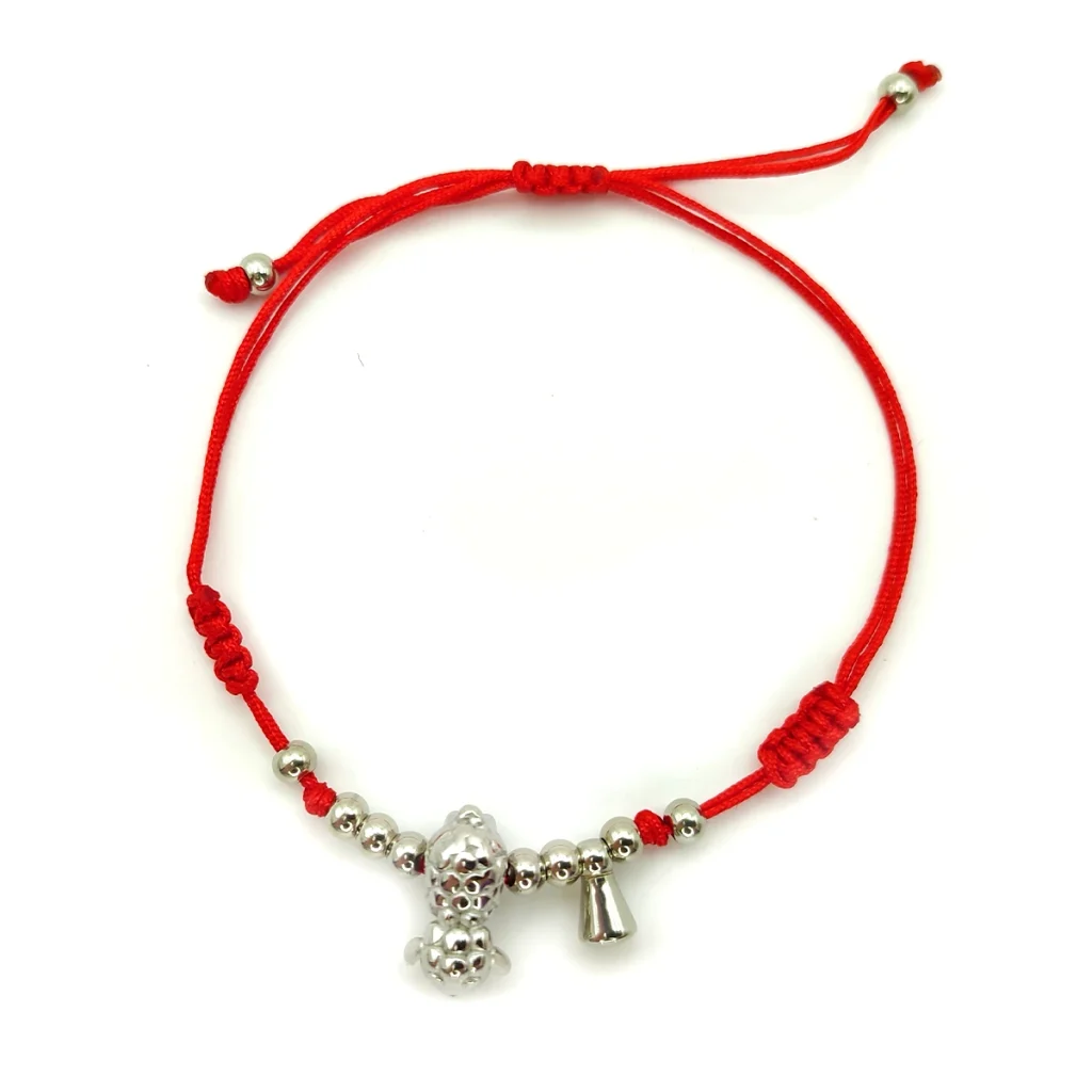 Pulsera Acero Plateado Borrego de la Fortuna Hilo Rojo 3