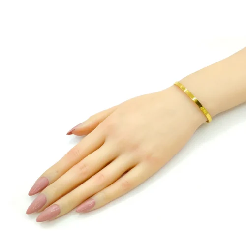 Pulsera Acero Dorado San Benito Brazalete Hilo Rojo (2)