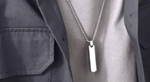 collares de hombre de acero inoxidable