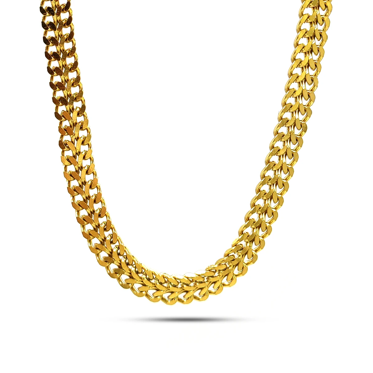 Cadena dorada de acero inoxidable con doble fila unida tipo cubana sobre fondo blanco 3