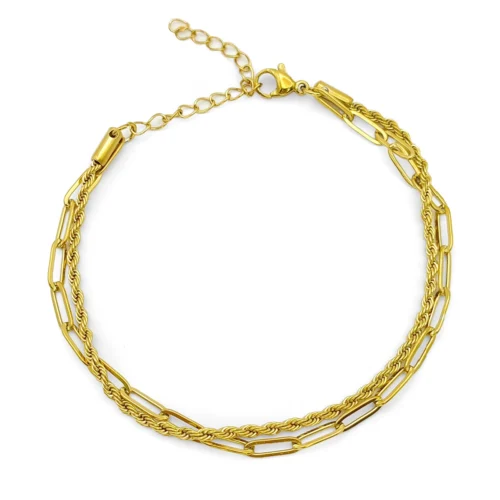 Pulsera dorada de acero inoxidable con doble cadena torzal y cadena oval sobre fondo blanco