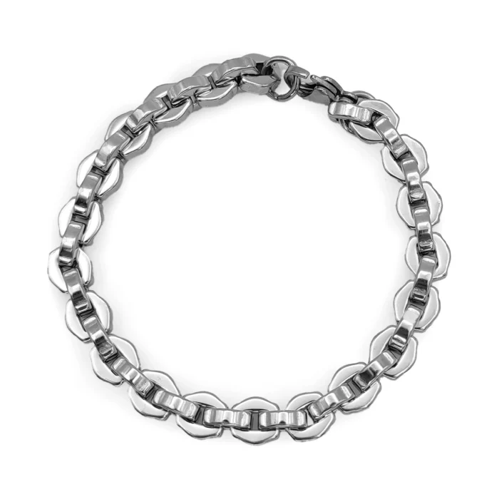 Pulsera plateada de acero inoxidable para hombre con diseño de semicírculos entrelazados sobre fondo blanco