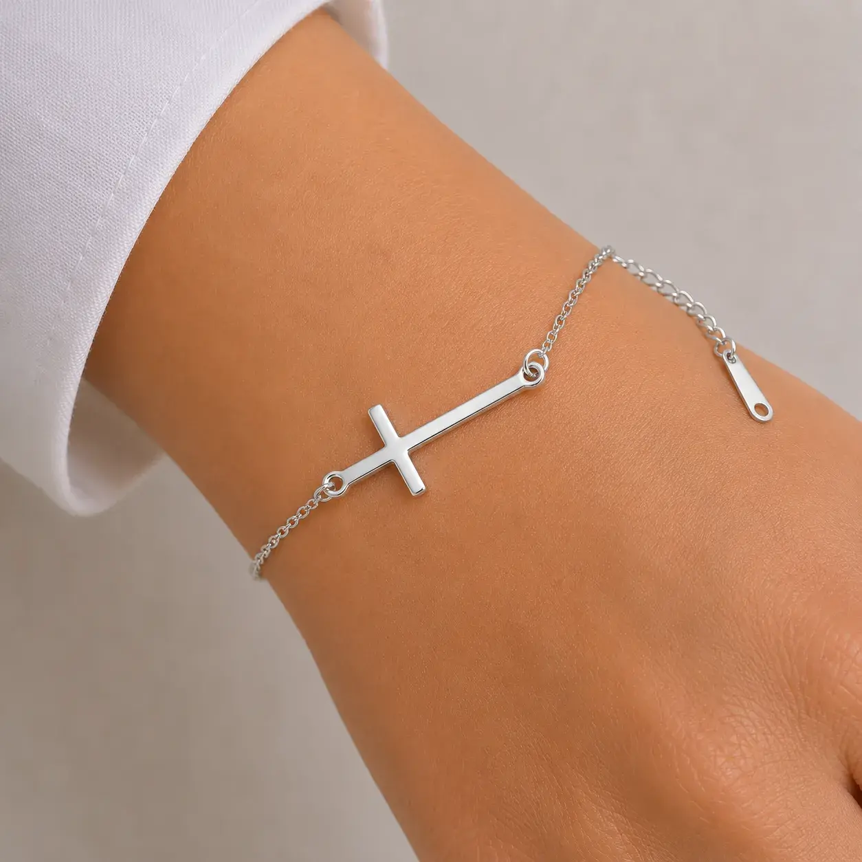 Pulsera Acero Plateado Simbolo Cruz Lisa Sencilla 6 Pulsera Acero Plateado Simbolo Cruz Lisa Sencilla - Image 4
