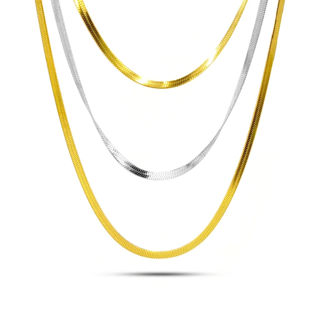 Collar bicolor de acero inoxidable triple tipo panza de víbora planchada en dorado y plateado