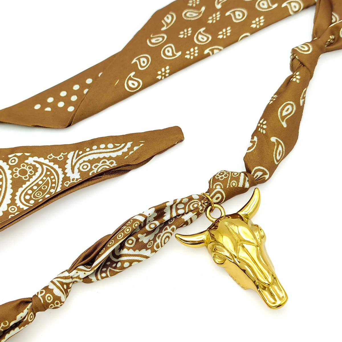 Collar Acero Dorado Bandana Vaquera Cafe Cabeza Toro 3